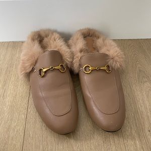 Tan fur Loafers